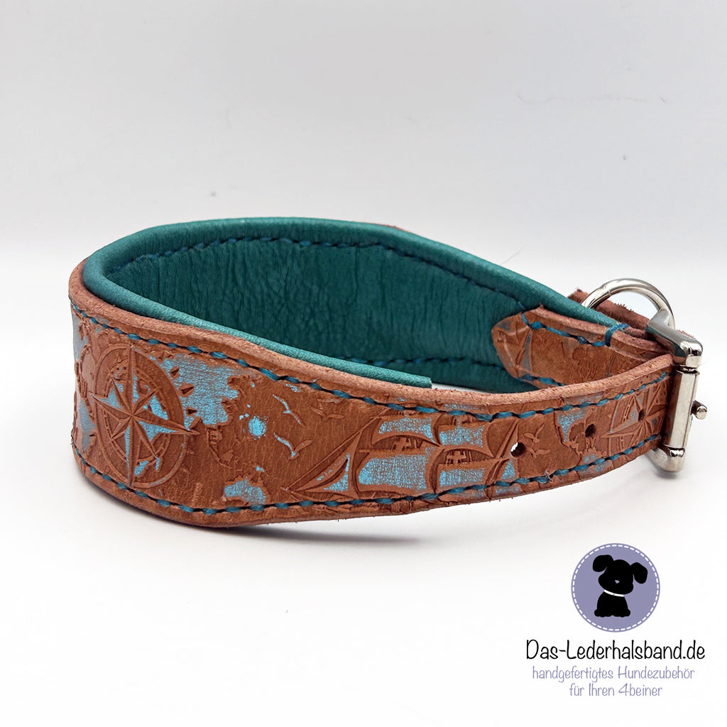 Geprägtes Lederhalsband "Weltenbummler"