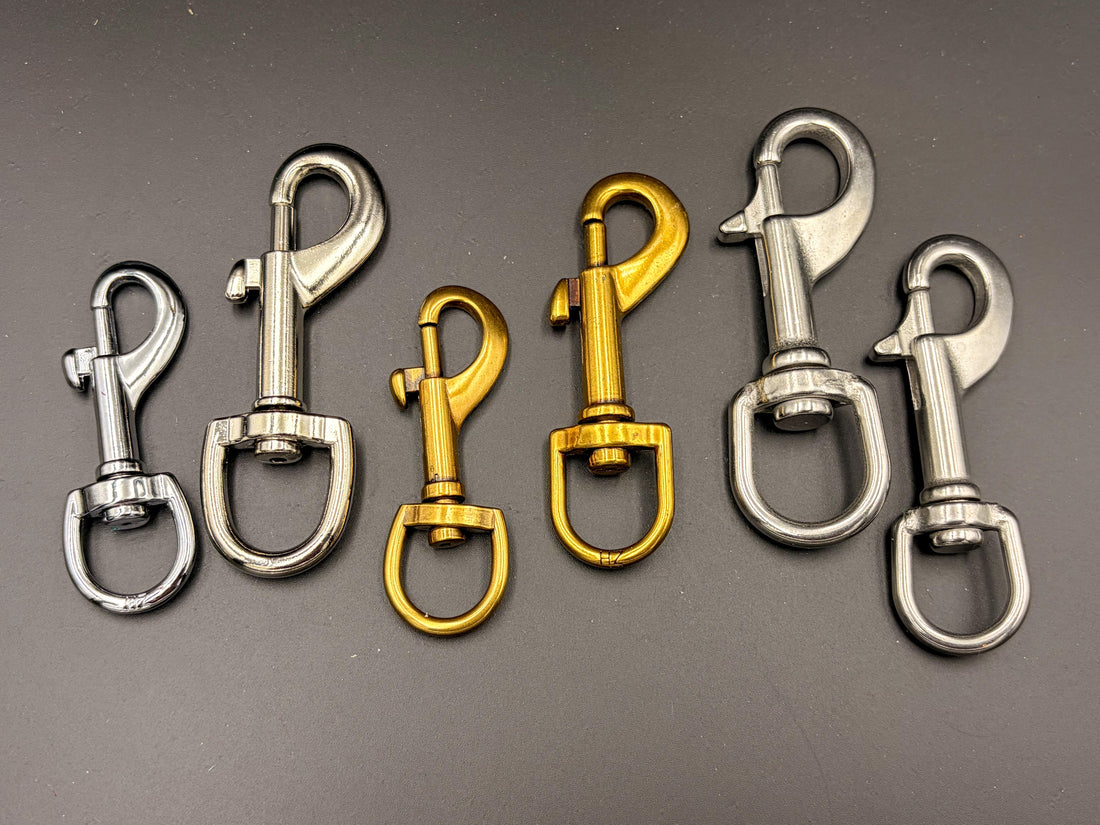 Karabiner und Ringe für Lederleinen