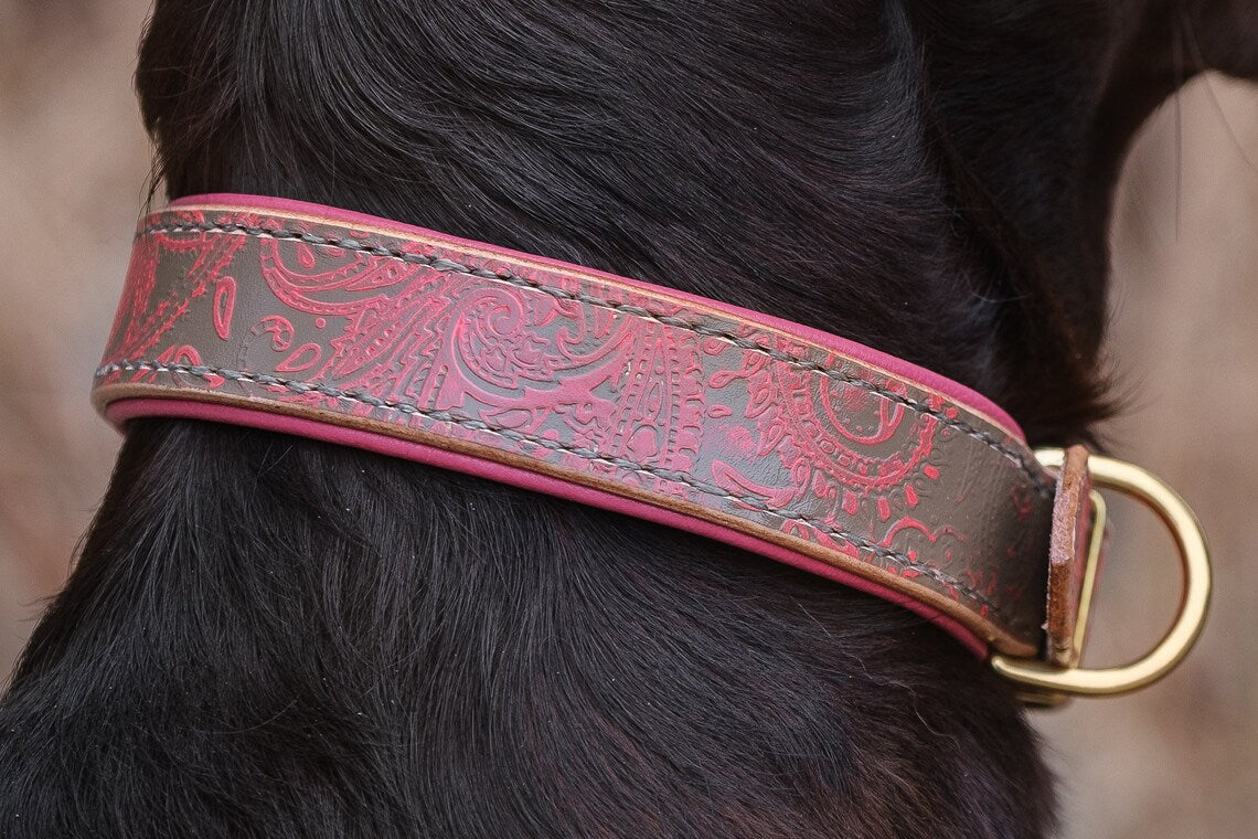 Unikat - geprägtes Lederhalsband 46-50cm - taupe-rosa