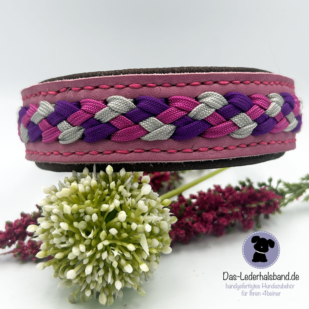 Fettlederhalsband mit Aufflechtung "Malve-Lila"