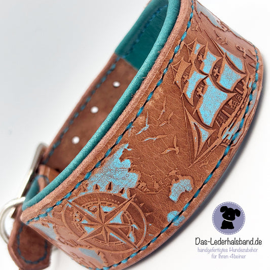 Geprägtes Lederhalsband "Weltenbummler"