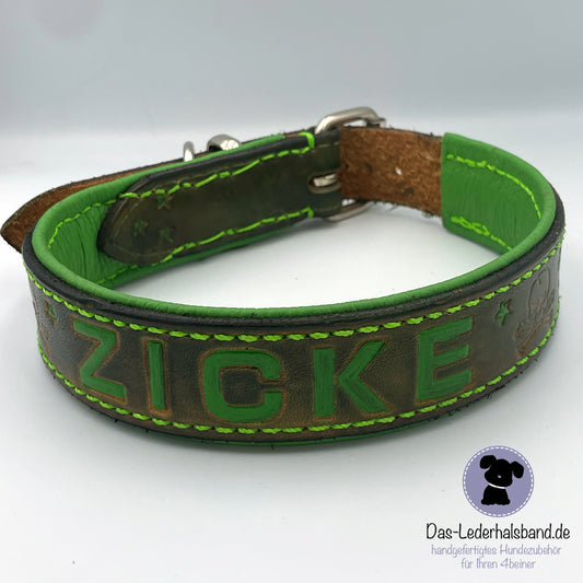 Unikat - Lederhalsband "Zicke" Totenköpfe 40-46cm - schwarz-apfelgrün