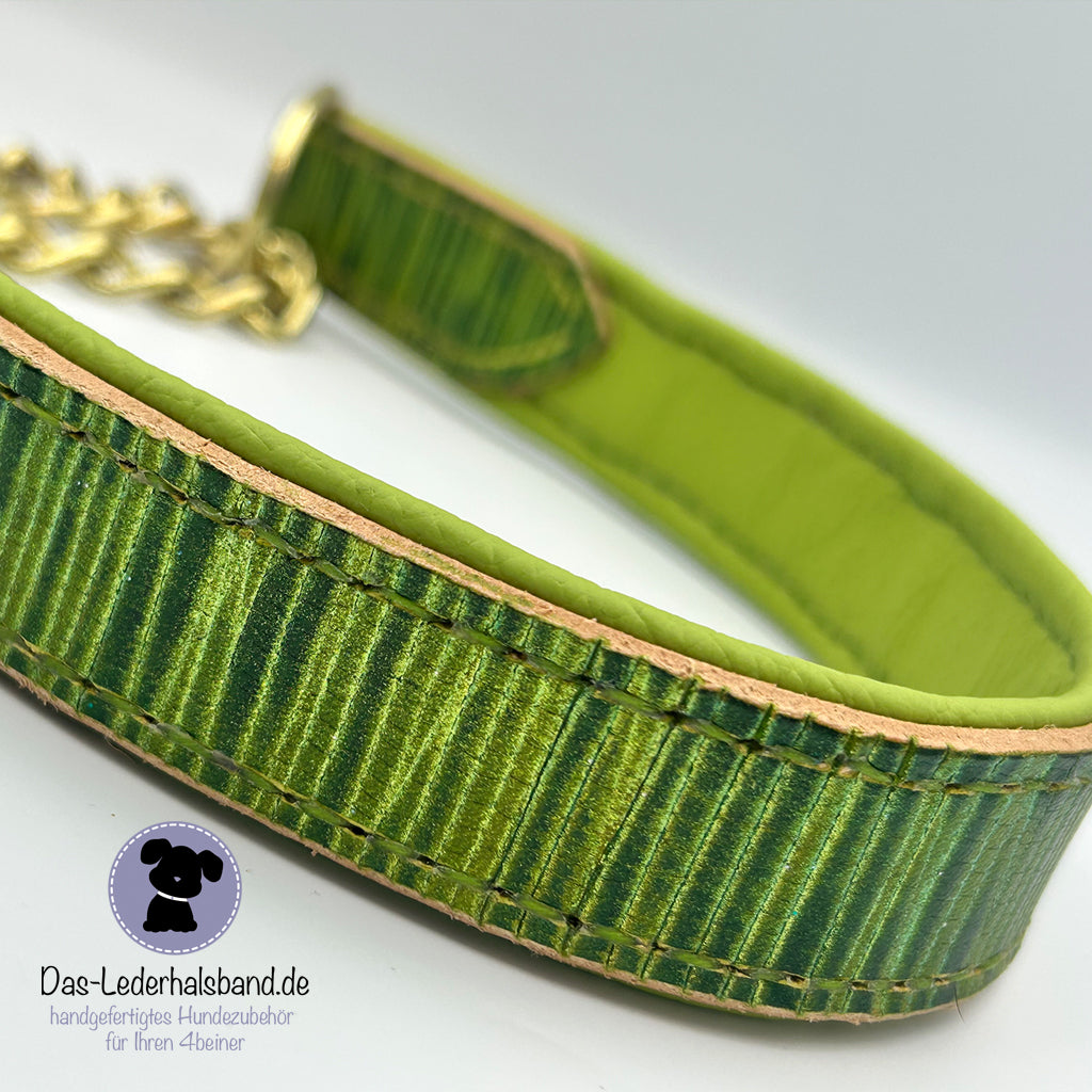 Geprägtes Lederhalsband in Bambus-Grün